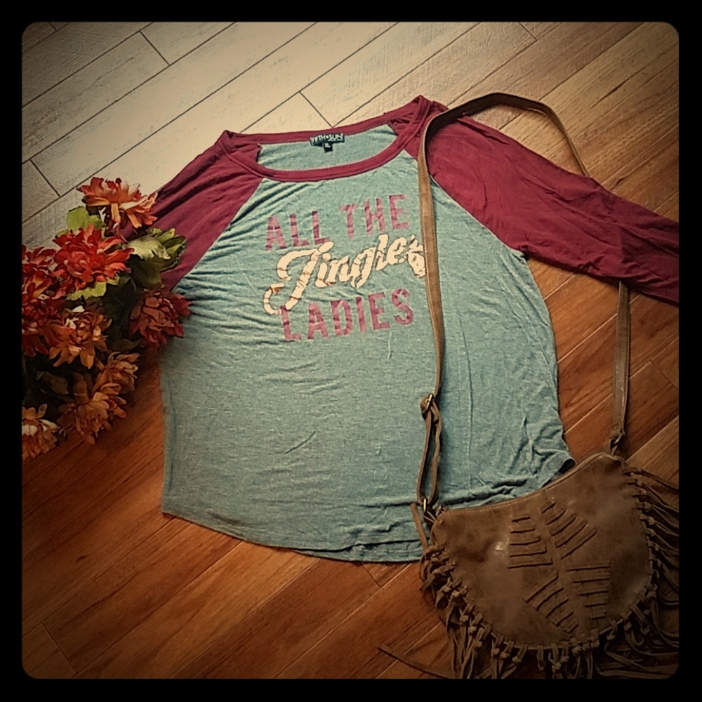 Fifth Sun~super cute Christmas Tee